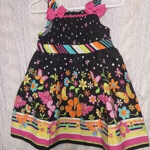 Young Land 24M black floral